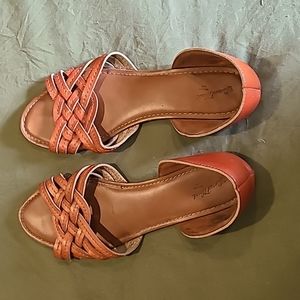 Universal Threads Sandal